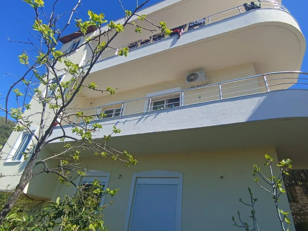 Mino'S House Rent Apartments Sarande Albania